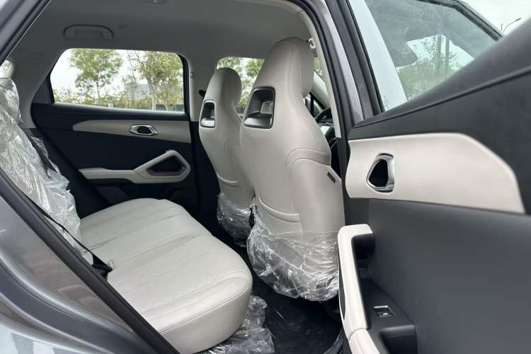 Used BYD Yuan UP 2025 Intelligent Driving Version 401 KM Dynamic Edition
