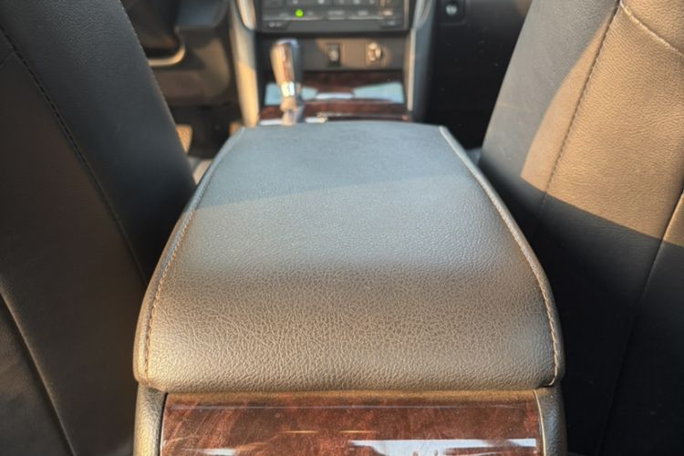 Used Toyota Camry 2016 2.0G 10th Anniversary Leading Edition
