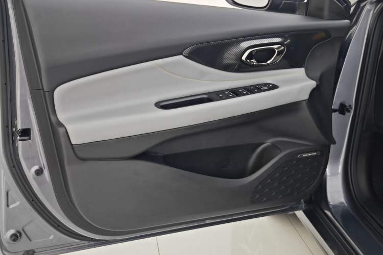 Used GAC Trumpchi EMPOW 2021 270T DCT J15 Version
