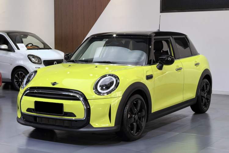 Used  MINI 2023 Updated 1.5T COOPER Artist Five-Door Edition
