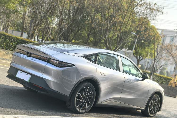 Used ARCFOX Alpha S5 