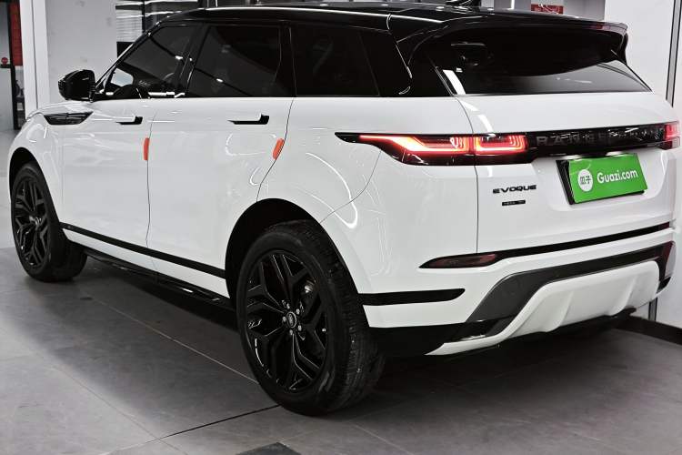 Used Land Rover Range Rover Evoque 2020 249 PS R-DYNAMIC SE Sport Technology Edition
