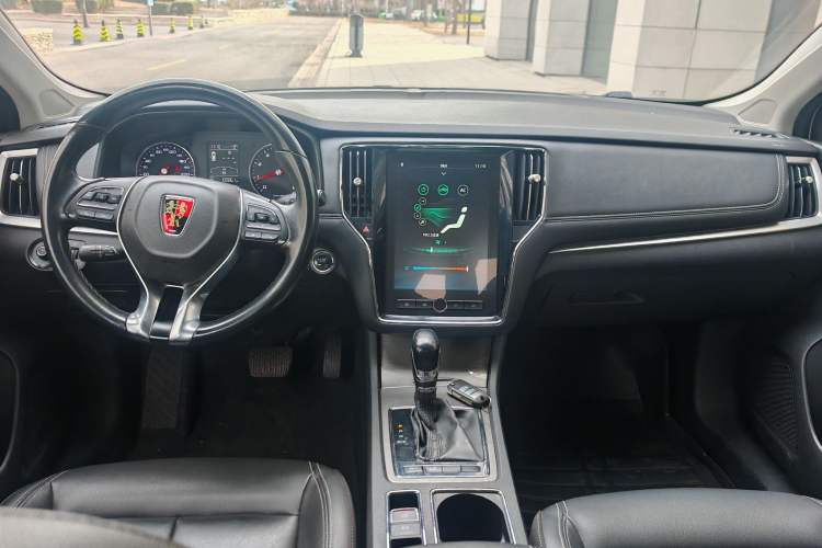 Used Roewe i6 2019 PLUS 20T TST 4G Connected Flagship Superb Edition
