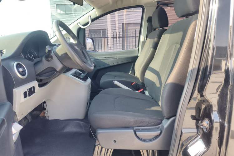 Used  M3 2018 1.6L Express Edition 7-Seater
