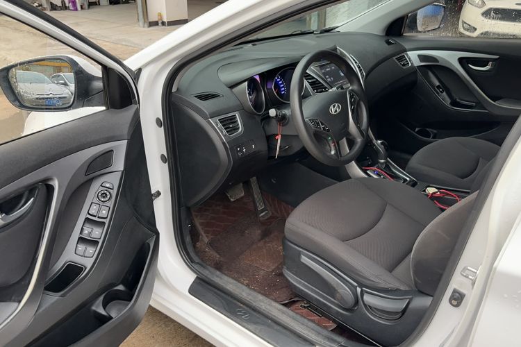Used Hyundai Elantra 2016 1.6L Automatic Prestige Edition
