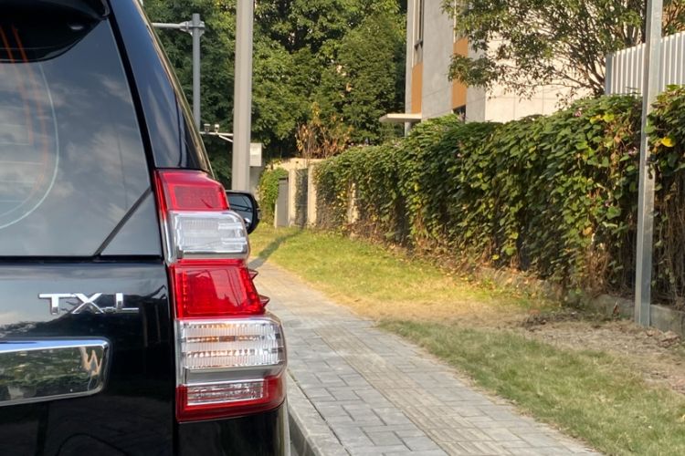 Used Toyota Prado 2014 2.7L Middle East Version Parallel Import
