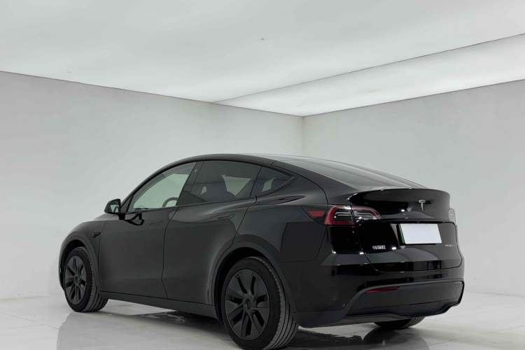 Used Tesla Model Y 2023 Rear-Wheel-Drive Version
