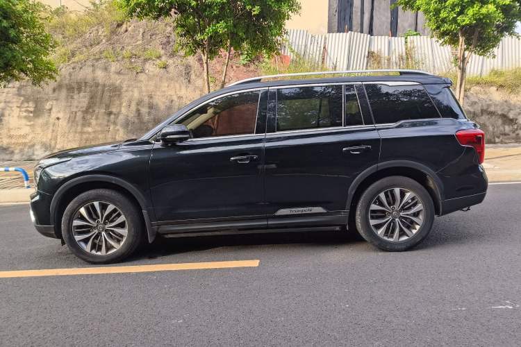 Used GAC Trumpchi GS8 2017 320T Two-Wheel Drive Luxury Smart Connectivity Version (7 Seats)
