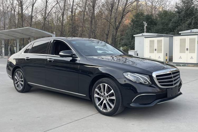 Used Mercedes-Benz E-Class 2019 E 260 L
