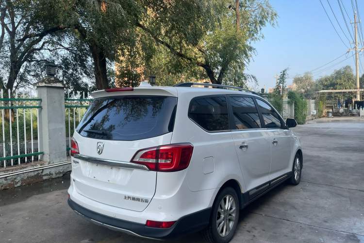 Used Baojun 730 2016 1.5T Manual Luxury Edition 7 Seats