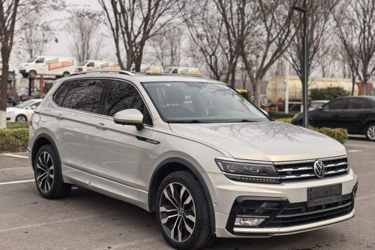 Used Volkswagen Tiguan L 2021 330TSI Automatic Two-Wheel Drive R-Line Flagship Edition
