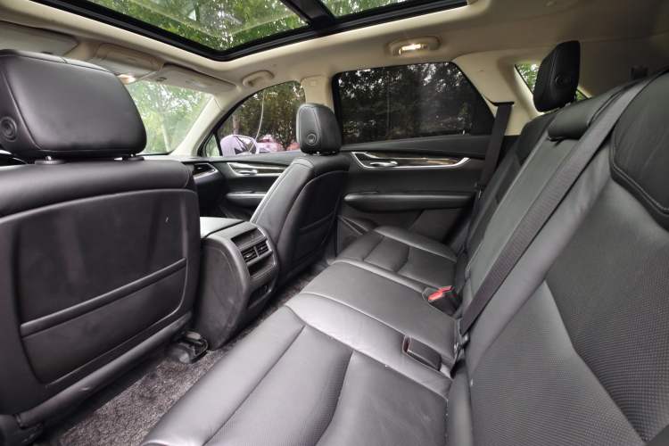 Used Cadillac XT5 2018 25T Luxury Model
