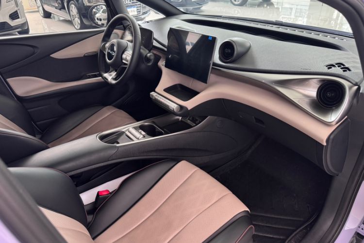 Used BYD Dolphin 2024 Honor Edition 420km Fashion Version
