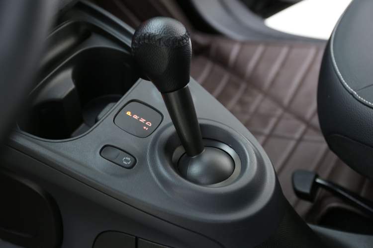 Used  fortwo 2018 0.9T 66kW Hardtop Pioneer Edition China V Emission Standard
