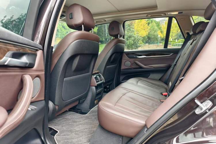 Used BMW X5 2018 xDrive28i
