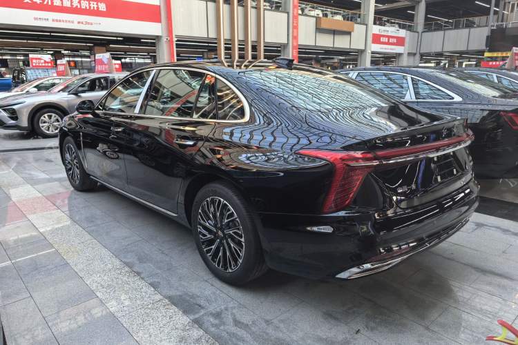 Used Hongqi H5 

