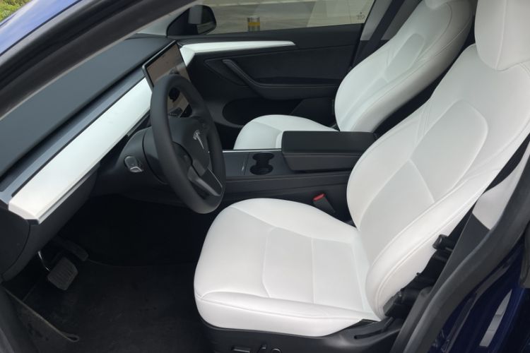 Used Tesla Model Y 2022 Rear-Wheel-Drive Version
