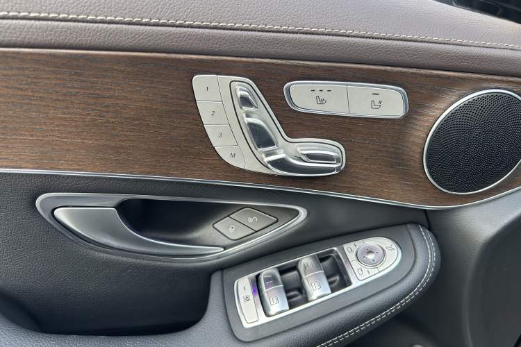 Used Mercedes-Benz GLC 2022 Facelift GLC 260 L 4MATIC Luxury Edition
