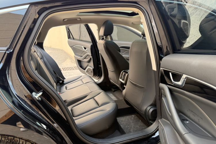 Used Bestune B70 2023 Third Generation 1.5T Automatic Enjoyment Version
