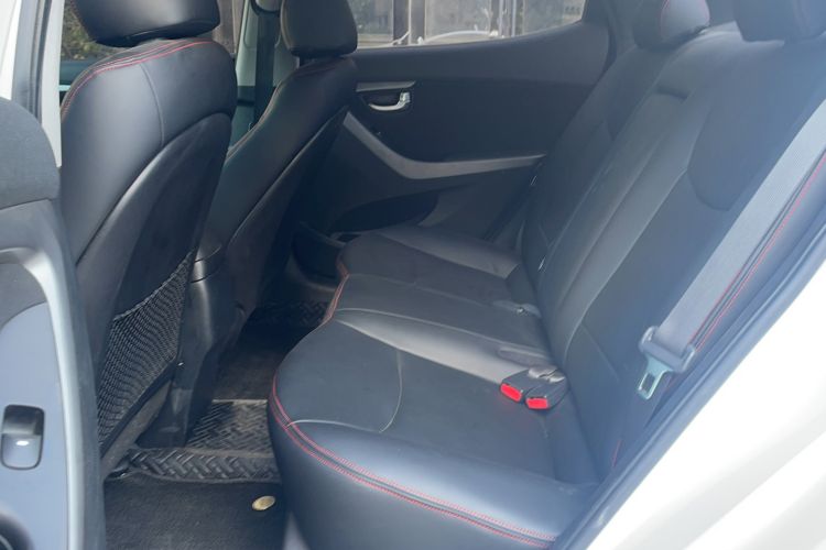 Used Hyundai Elantra 2016 1.6L Manual Prestige Edition
