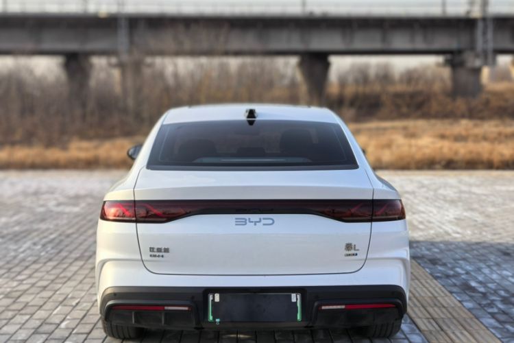 Used BYD Qin L 2025 DM-i Smart Drive 120KM Superior Model
