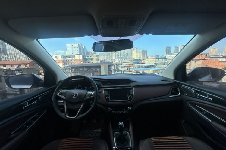 Used Changan Lingxuan 2017 1.5T Manual Joyful & Happy Model
