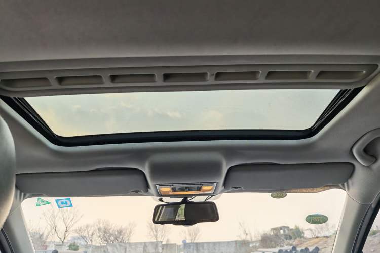 Used Volkswagen Santana 2013 1.6L Manual Comfort Edition