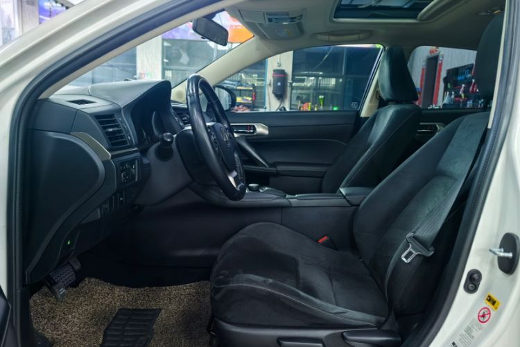 Used Lexus CT 2014 CT200h Comfort Edition Monochrome