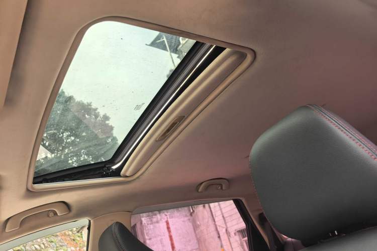 Used Baojun 560 2016 1.8L iAMT Luxury Model
