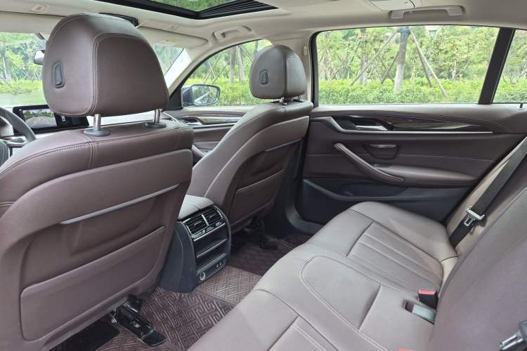 Used BMW 5 Series 2020 525Li Luxury Package
