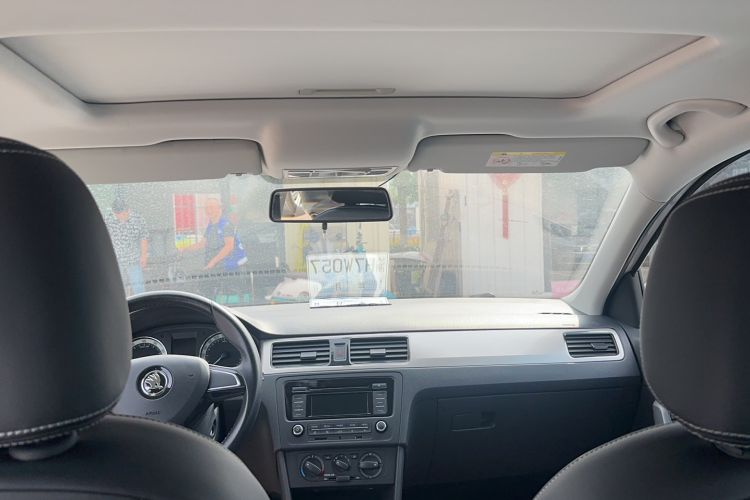 Used Skoda Rapid 2019 1.5L Automatic Comfort Edition China VI Standard
