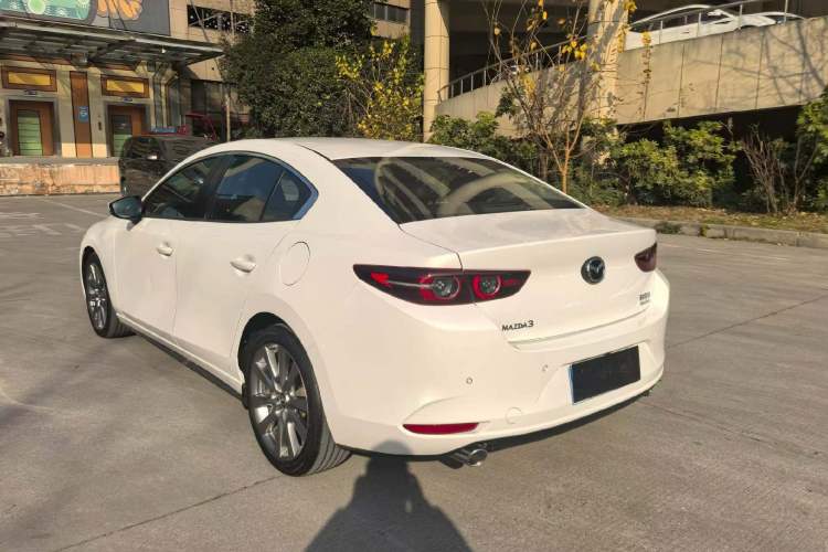 Used Mazda Mazda 3 Axela 2021 2.0L Automatic ZhiXuan Edition
