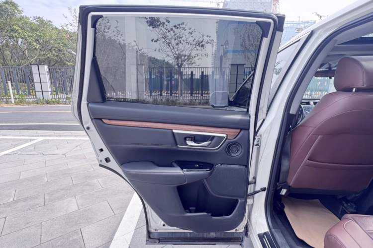 Used Honda CR-V 2021 240TURBO CVT 2WD Fashion Edition
