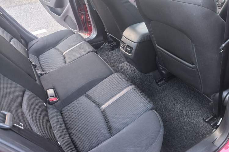 Used Mazda Mazda 3 Axela 2017 Sedan 1.5L Automatic Luxury Model Emission Standard China V
