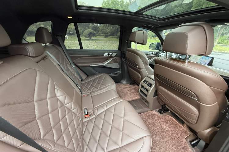 Used BMW X5 2022 Restyled xDrive 40Li M Sport Package
