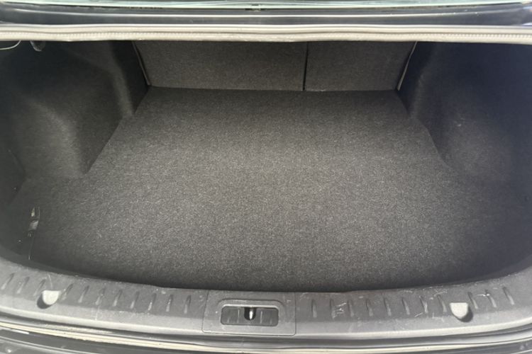 Used Bestune B70 2014 2.0L Automatic Luxury Version