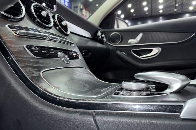 Used Mercedes-Benz C-Class 2017 Restyled C 180 L Fashion Edition Sport Version