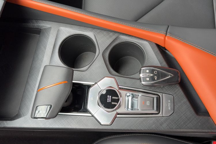 Used Changan UNI-V 2022 1.5T Prestige Version
