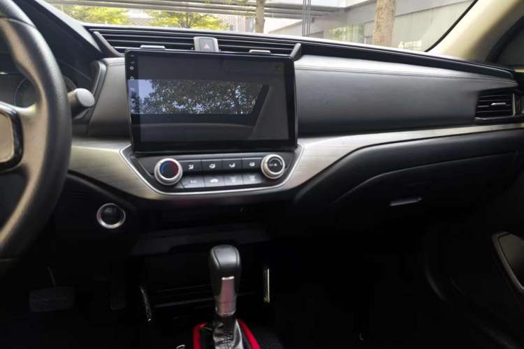 Used Honda Envix 2019 180TURBO CVT Enjoyment Edition China VI
