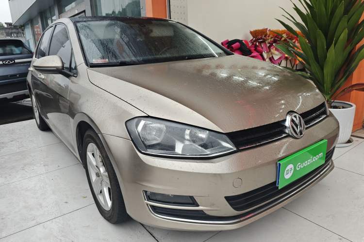 Used Volkswagen Golf 2014 1.4TSI Automatic Luxury Model
