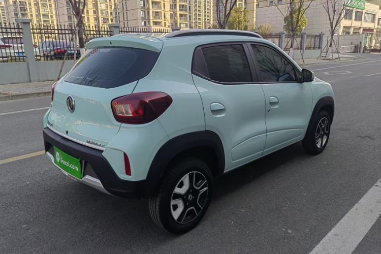 Used Dongfeng NAMMI BOX 2022 Revised Light Wind Edition 201 km Standard Version
