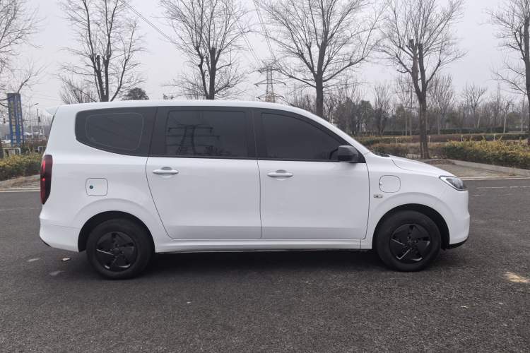 Used Wuling Hongguang New Energy 2025 Extended-Range Hybrid 50KM Comfort Version