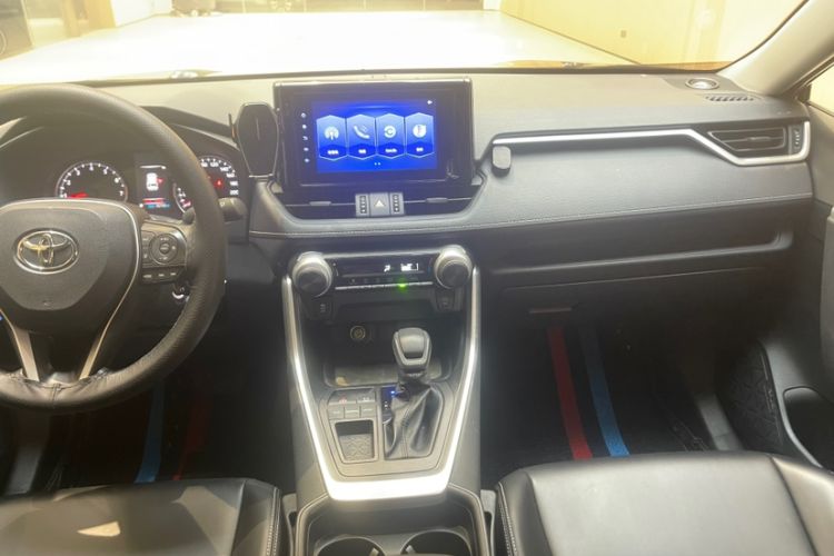 Used Toyota RAV4 2022 2.0L CVT Two-Wheel Drive Urban Edition
