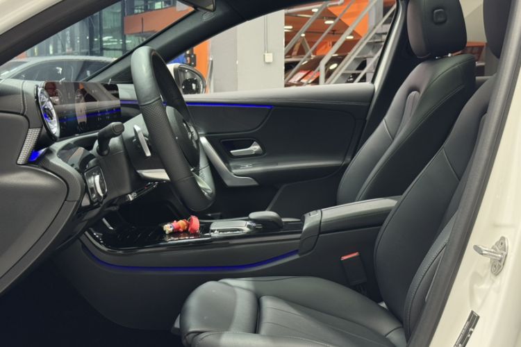 Used Mercedes-Benz A-Class 2022 Restyled A 200 L Sport Sedan Fashion Version
