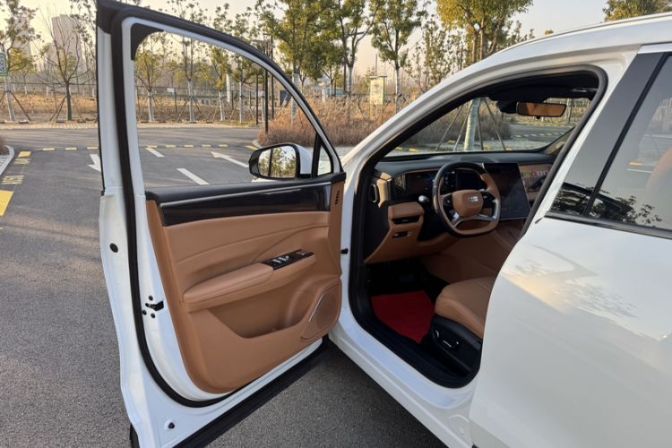 Used  L7 2025 EM-i 115km Exploration+ Edition
