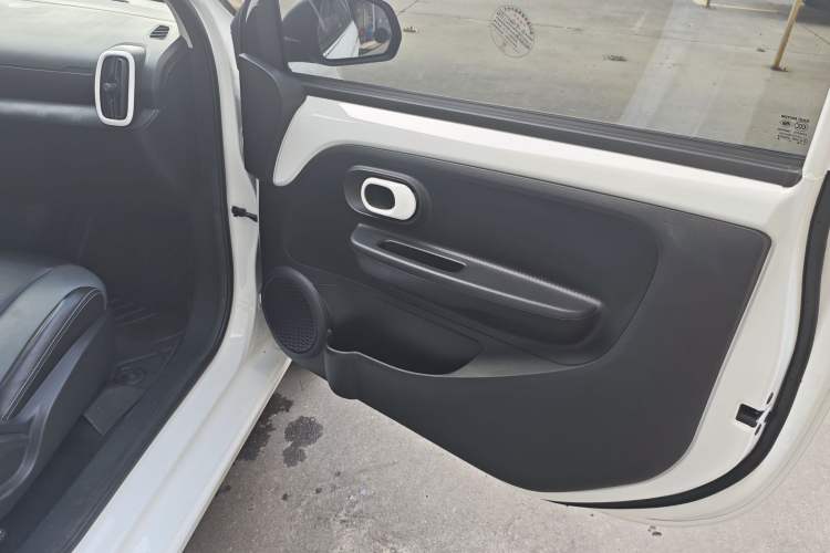 Used Roewe Clever 2022 311km QiQi BoBo Edition
