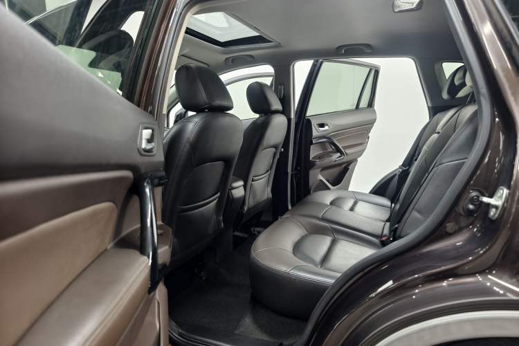 Used GAC Trumpchi GS4 2017 235T Manual Two-Wheel Drive Luxury Edition
