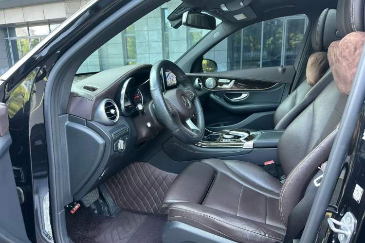 Used Mercedes-Benz GLC 2017 GLC 260 4MATIC Dynamic Edition
