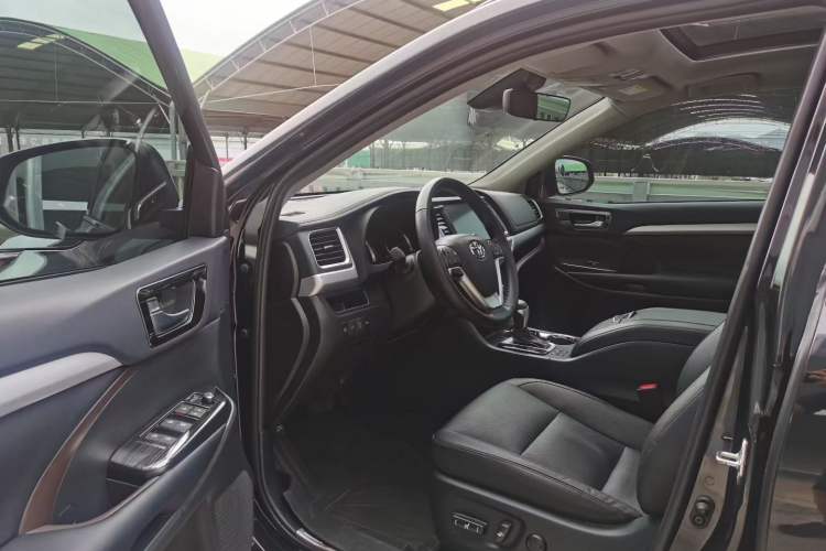 Used Toyota Highlander 2021 2.0T Four-Wheel Drive Luxury Edition 7 Seats
