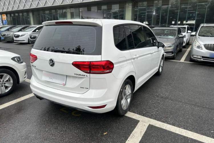 Used Volkswagen Touran 2018 Volkswagen Touran L 280TSI DSG Style Edition 7 Seats China V Emission Standard
